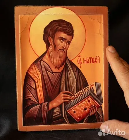 Икона деревянная "Святой Апостол Матвей" — оригинальный подарок