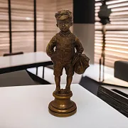 Подарочная композиция «Озорник» из бронзы — фотография 1