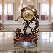 Подарочные настольные часы с ангелами — фотография 1