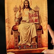 Авторская икона "Вседержитель на троне" — оригинальный подарок — фотография 1