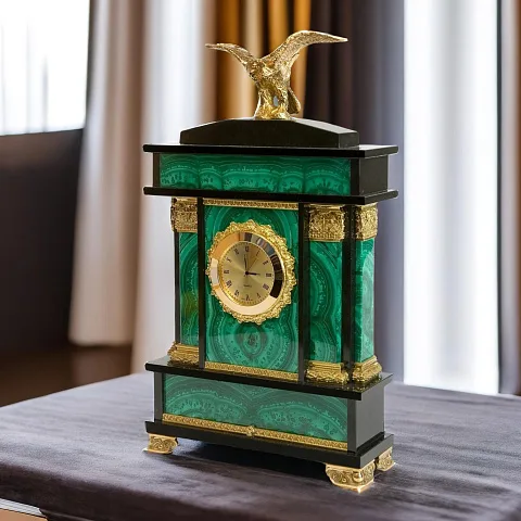 Часы «Орёл» с малахитом и бронзой, 170×60×330 мм — необычный подарок